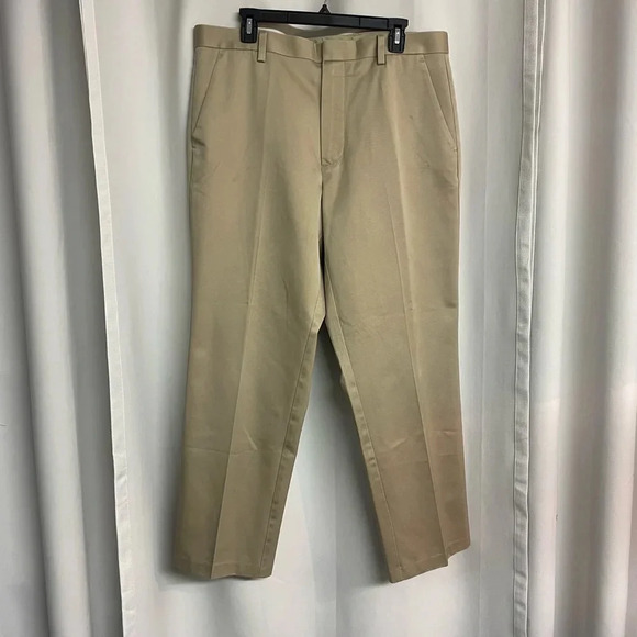 Dockers classic fit men’s khaki size w36/length 30 - Picture 1 of 8
